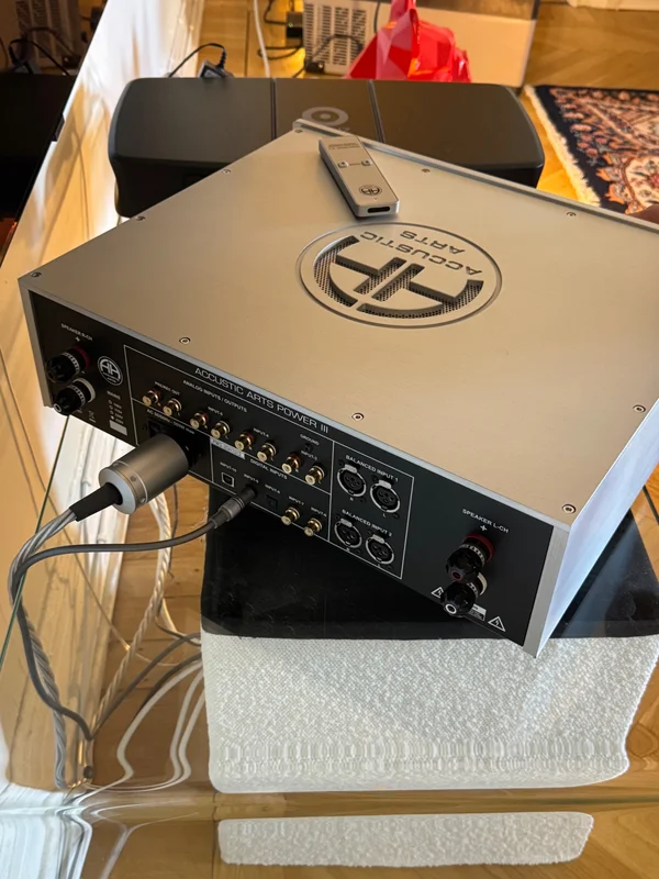 Referensanl&auml;ggning i High-End-klassen &ndash; Focal, Acoustic Arts &amp; Ansuz - Bild 4 av 17