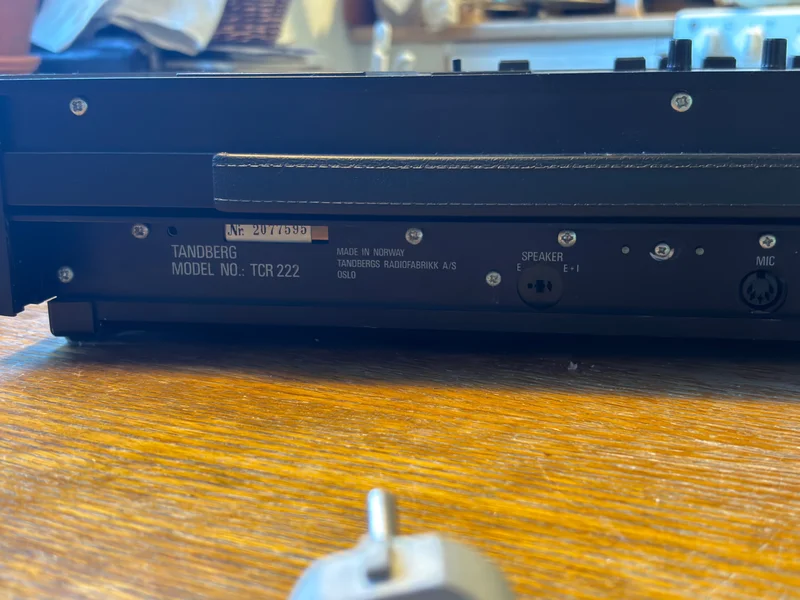 Tandberg TCR 222 &ndash; klassisk kassettbandspelare (3-motor, dual capstan) - Bild 2 av 3