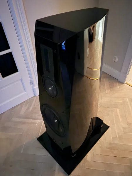 Aurum Cantus V12F Piano Black Edition  - Bild 5 av 5