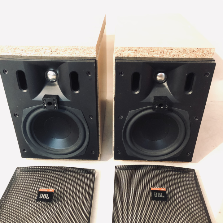 JBL Control 25AV i nya lådor