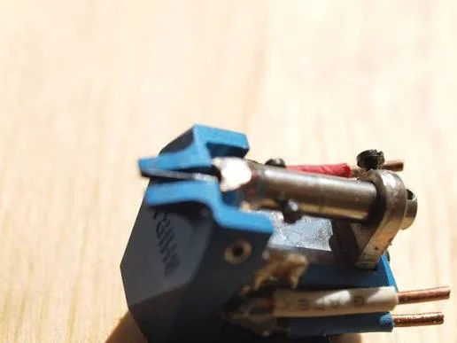 Roksan Shiraz Roksan Shiraz - Bild 1 av 1