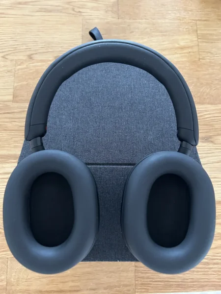 Sony WH-1000XM5 Wireless Over-ear Sony WH-1000XM5 Wireless Over-ear - Bild 3 av 4