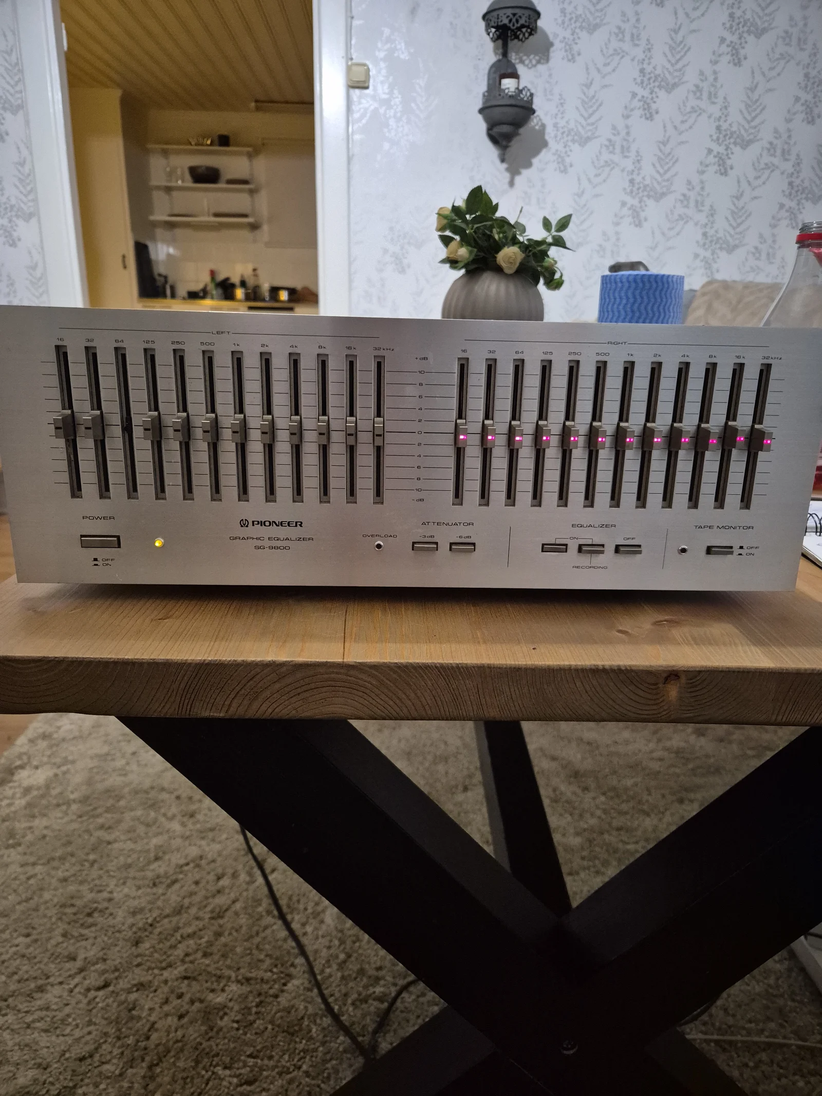 Pioneer SG-9800 Grafisk Equalizer – Vintage HiFi i mycket fint skick