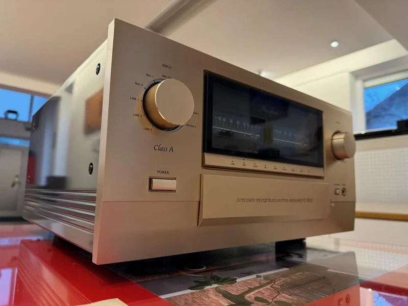 Accuphase E-800 Integrerad Class A förstärkare Accuphase E-800 Integrerad Class A förstärkare - Bild 1 av 5