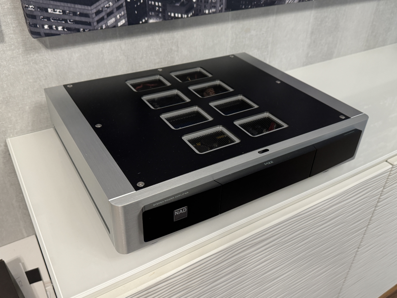 NAD M22 v2 - Bild 2 av 4