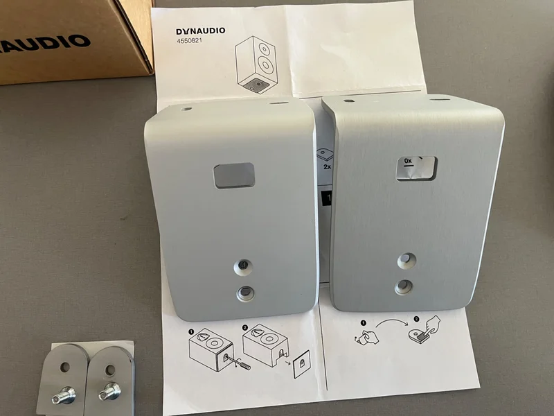 Original v&auml;ggf&auml;sten till Dynaudio Xeo 2 / Xeo 10. - Bild 3 av 6
