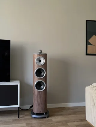 Bowers & Wilkins 804D4 Valnöt