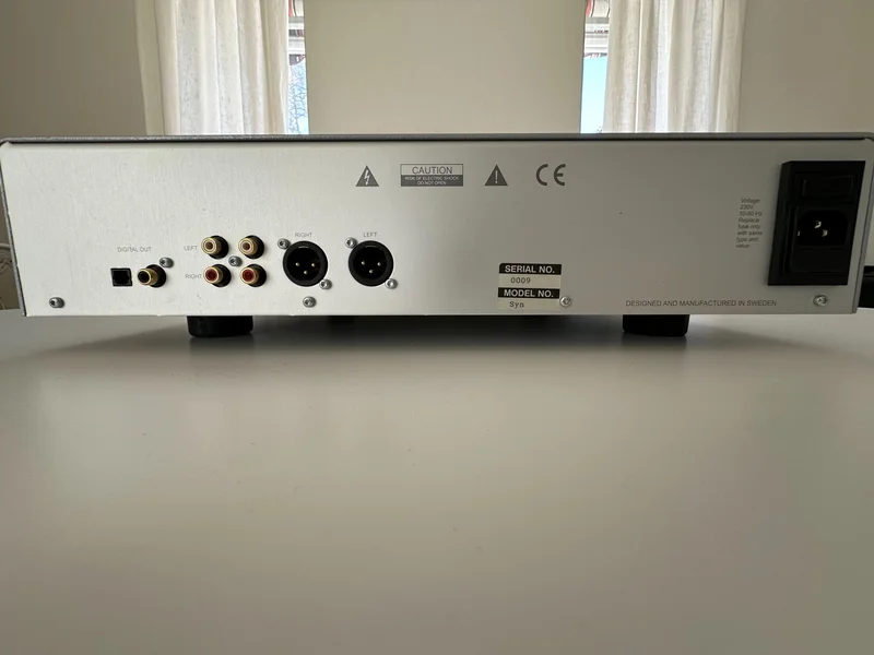 Bladelius Syn CD - balanserade utgångar Bladelius Syn CD - balanserade utgångar - Bild 5 av 6