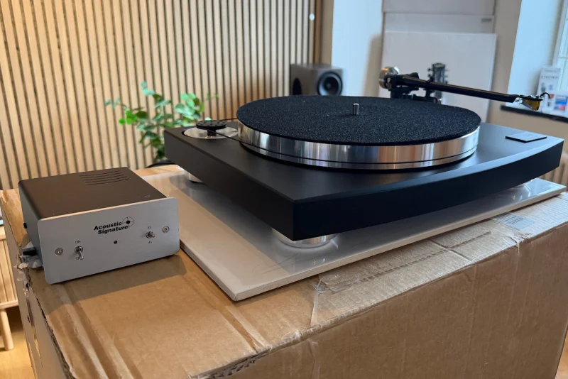 Acoustic Signature Ecco/Rega - Begagnat skivspelarpaket - Bild 2 av 3