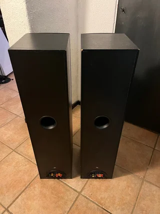 KEF Q65