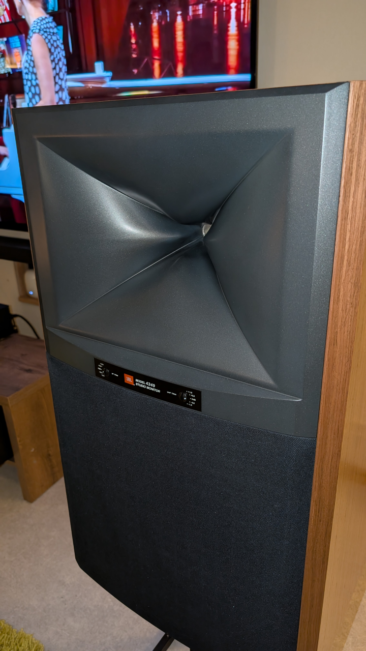 JBL Synthesis 4349