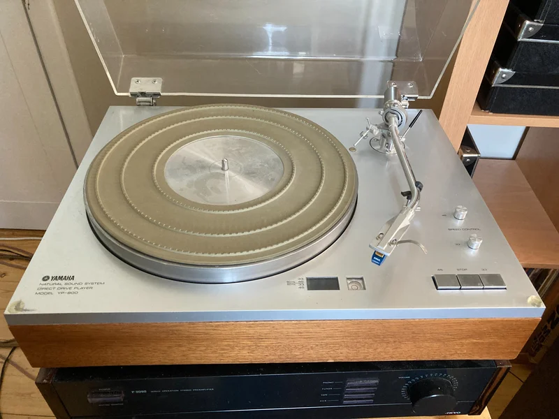 Yamaha YP-800 - Bild 2 av 6