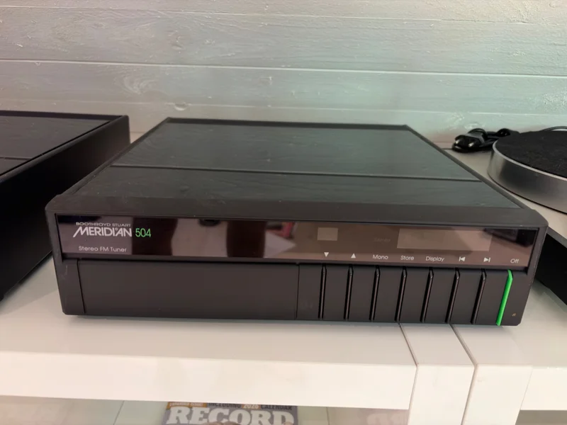 Meridian 504 - Bild 1 av 3