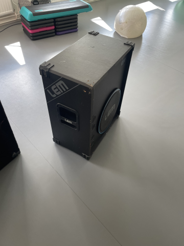 VS 650 TourClass Crest-Audio  Nurmark Im9  LEM BASAR    EV högtalare