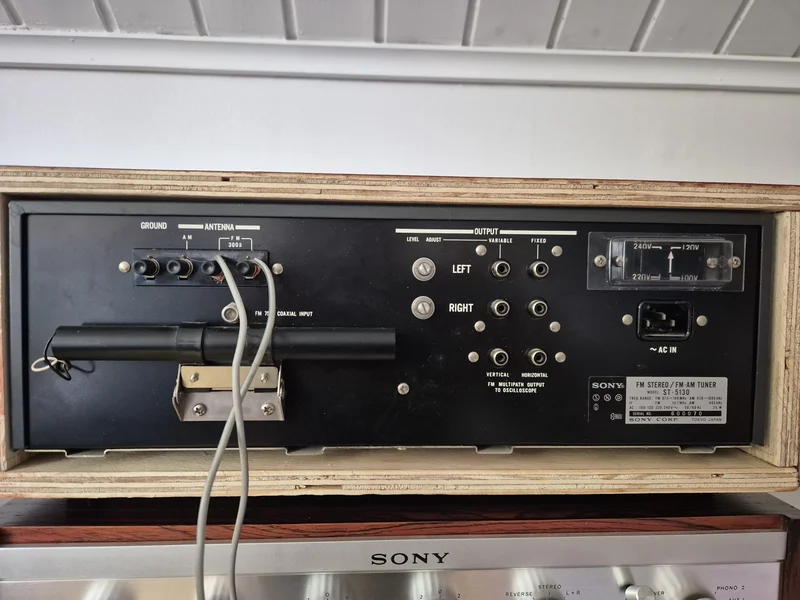 Sony TA-1130 och tuner 5130 - Bild 10 av 10