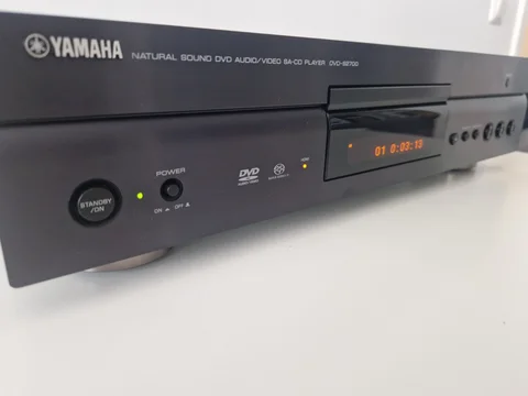 Yamaha DVD S2700