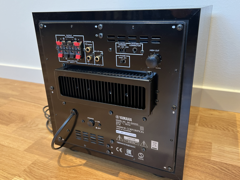 Bra 8 tums sub, Yamaha NS-SW200  - Bild 3 av 3