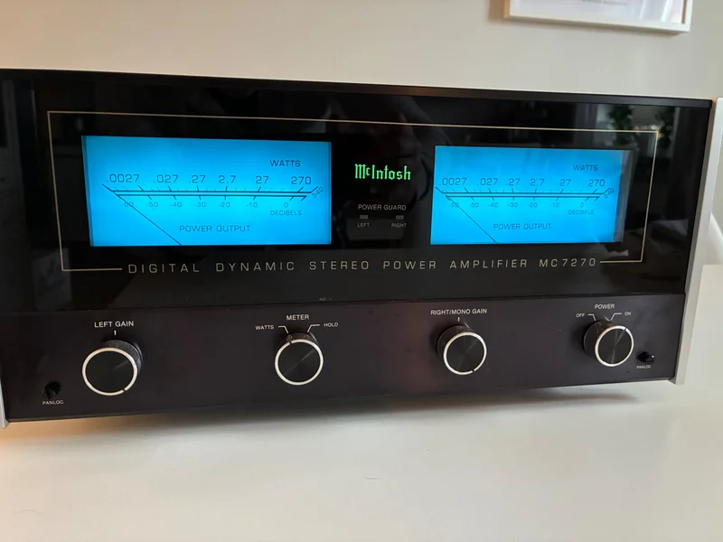 McIntosh MC7270 effektsteg, 230 V, mycket fint skick McIntosh MC7270 effektsteg, 230 V, mycket fint skick - Bild 1 av 8