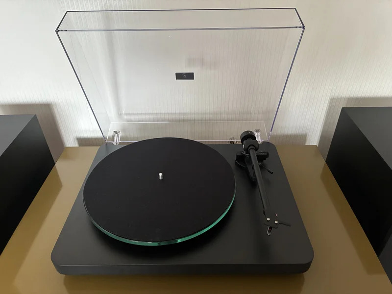 Nyskick. Premium Hi-Fi komplett paket &ndash; Marantz, B&amp;W, NAD, stativ - Bild 2 av 3