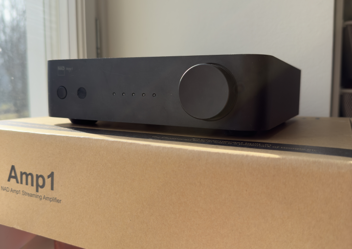 NAD Amp1 / Försteg/Slutsteg/DAC/BlueTooth/Chromecast m. Fjärrkontroll