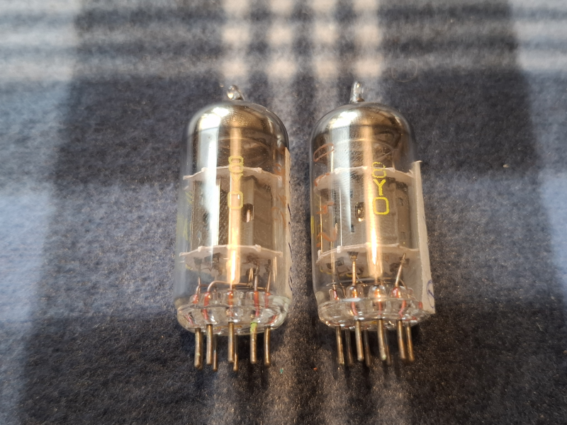 Tungsram UNGERN ECC83 (12AX7) 1976 NOS/NIB - Bild 4 av 6