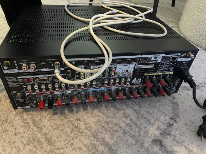 förstärkare Denon AVR-X4100W