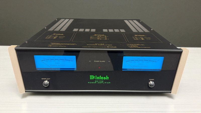 McIntosh MC152 Effektförstärkare  - Bild 1 av 4