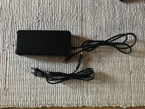 Strömförsörjning Fosi Audio 48 Volt 5 Ampere.