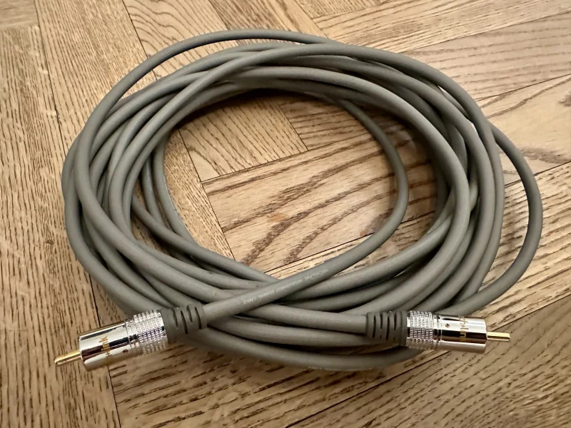 Subkabel fr&aring;n &rdquo;Tech+Link&rdquo; (10 m) - Bild 1 av 3