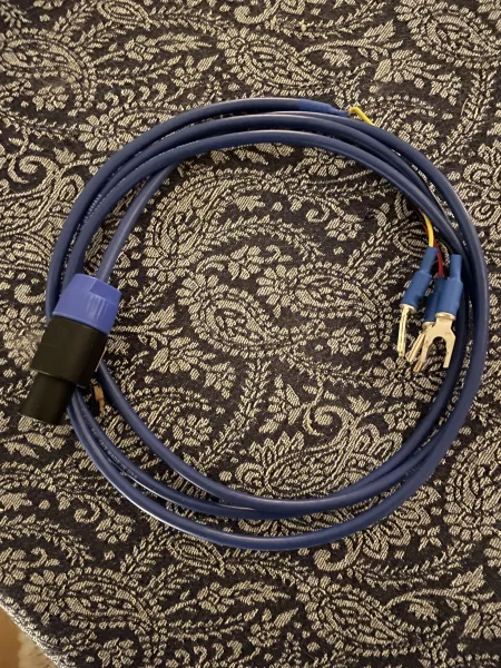 REL Bassline Blue Subwooferkabel REL Bassline Blue Subwooferkabel - Bild 1 av 1