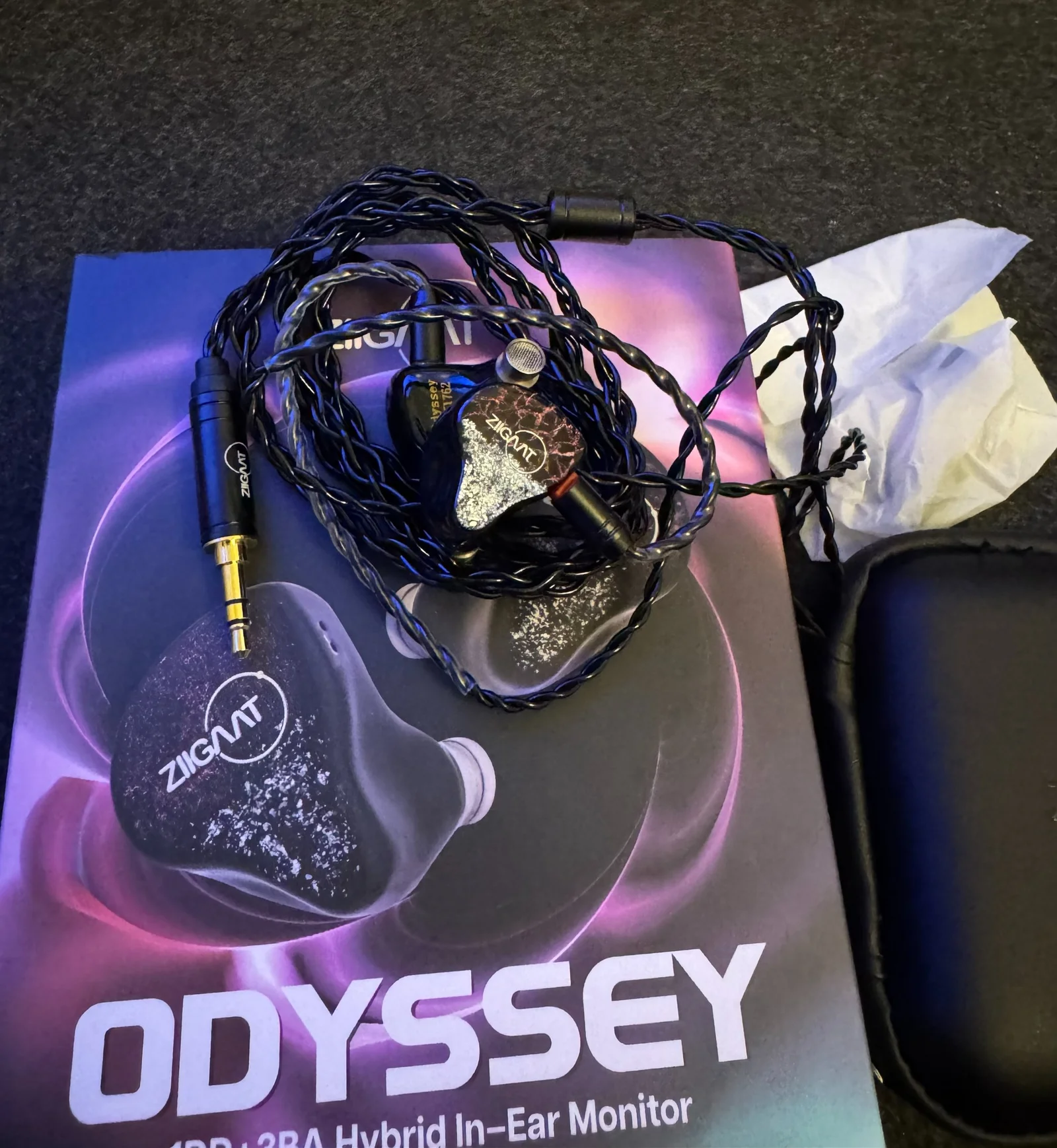 ZiiGaat Odyssey &ndash; 1DD + 3BA Hybrid IEM | Kompletta med kvitto - Bild 2 av 2