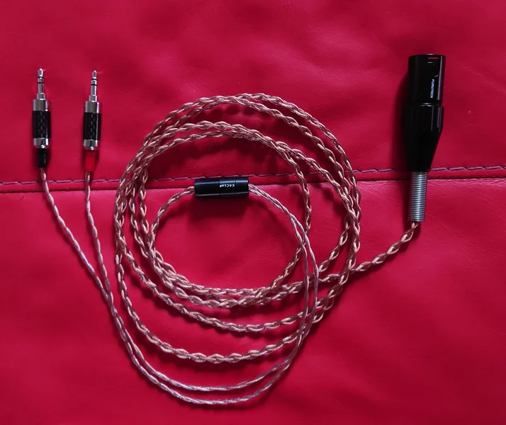SÄLJES: TPHC Premium XLR Hörlurskabel SÄLJES: TPHC Premium XLR Hörlurskabel - Bild 1 av 2