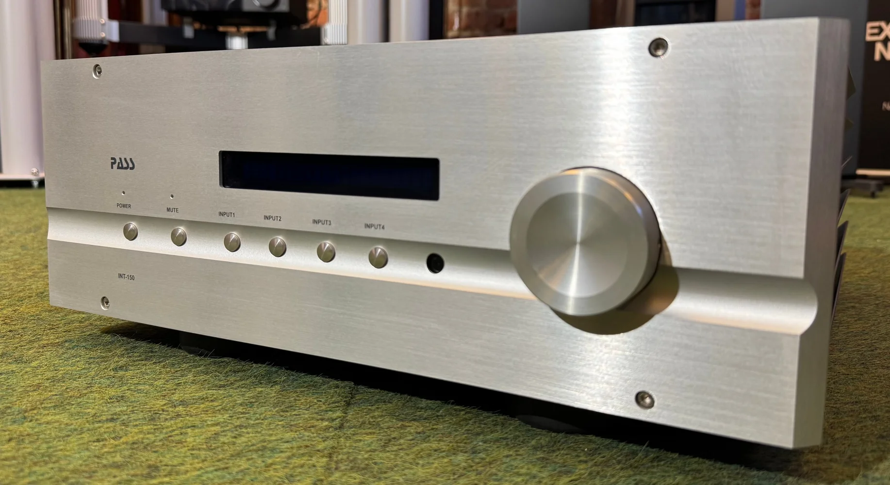 Pass Labs INT-150