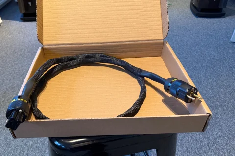 Lab 12 KNACK Nätkabel C19 - Beg