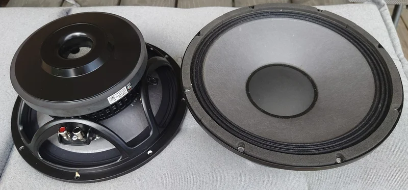 1par Eighteen Sound 12” 12W750 8ohm 1par Eighteen Sound 12” 12W750 8ohm - Bild 1 av 4