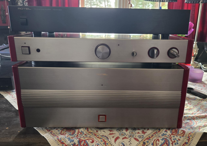 Klassiska Rotel Mitchi A klass HiFi Paket