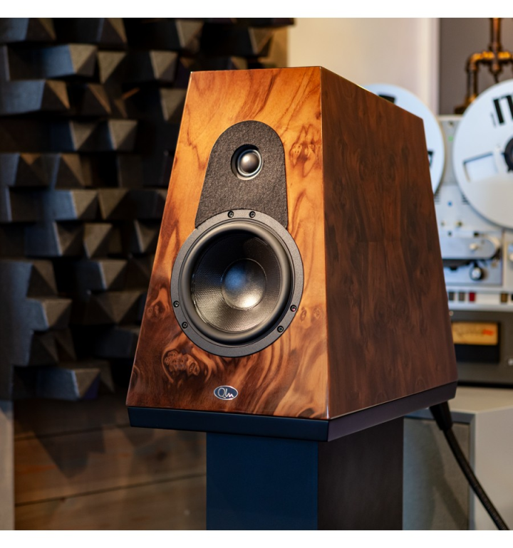Qln Signature 5 m. stativ, juni 2024, (veil 312000) SENKT PRIS