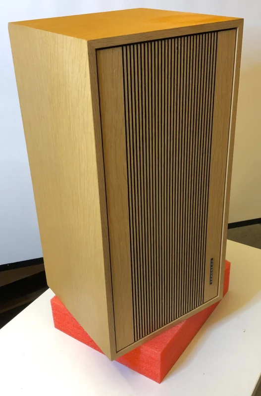 Tandberg h&ouml;gtalare i toppskick  - Bild 2 av 8