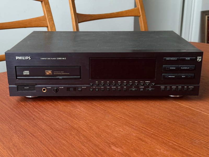 Philips CD850 Mk II – premiumspelare, behöver mindre lagning - Bild 1 av 2