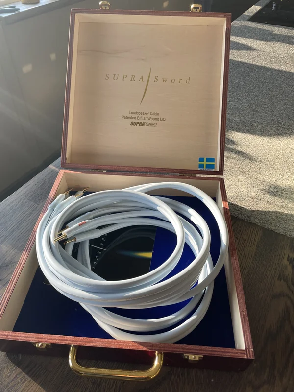 Supra Sword h&ouml;gtalarkablar - Bild 3 av 4