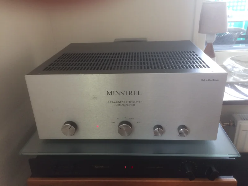 Minstrel integrerad hybrid r&ouml;rf&ouml;rst&auml;rkare - Bild 1 av 2