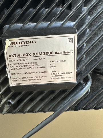 Grundig aktiv box XSM 3000
