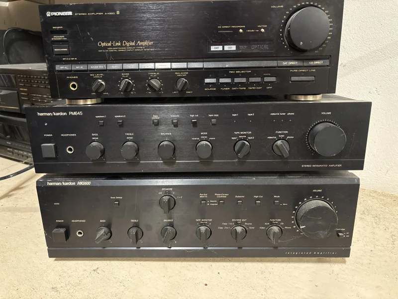 Harman kardon , pioneer  - Bild 1 av 2