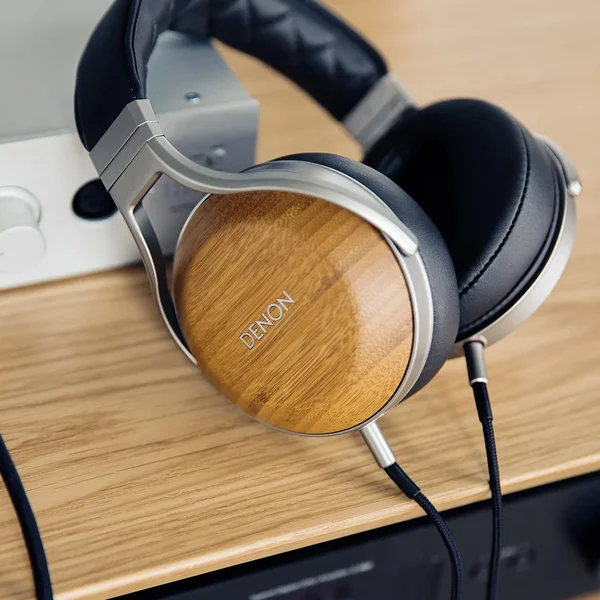Denon AH-D9200 , Senast modell, Sluten H&ouml;rlur - Bild 5 av 7