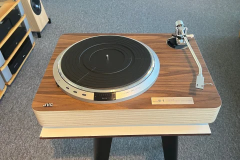 JVC TT-71 - Akkelis Audio - Restomod