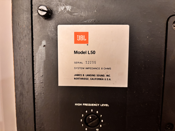 JBL L50