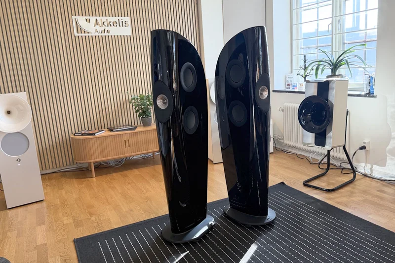 KEF BLADE TWO - Begagnade highendh&ouml;gtalare - Bild 4 av 4