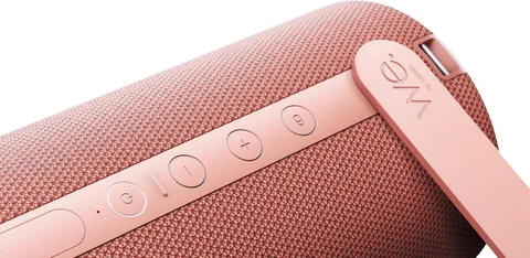  WE. by Loewe. Hear 2 Coral Red, helt ny BT högtalare