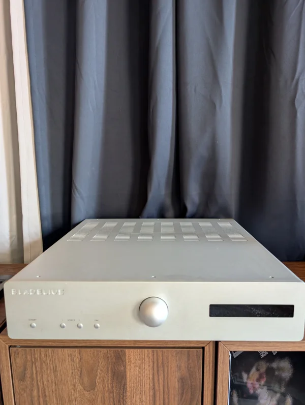 Bladelius Brage - Bild 1 av 4