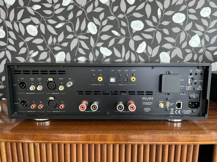 AVM Ovation CS 8.3
